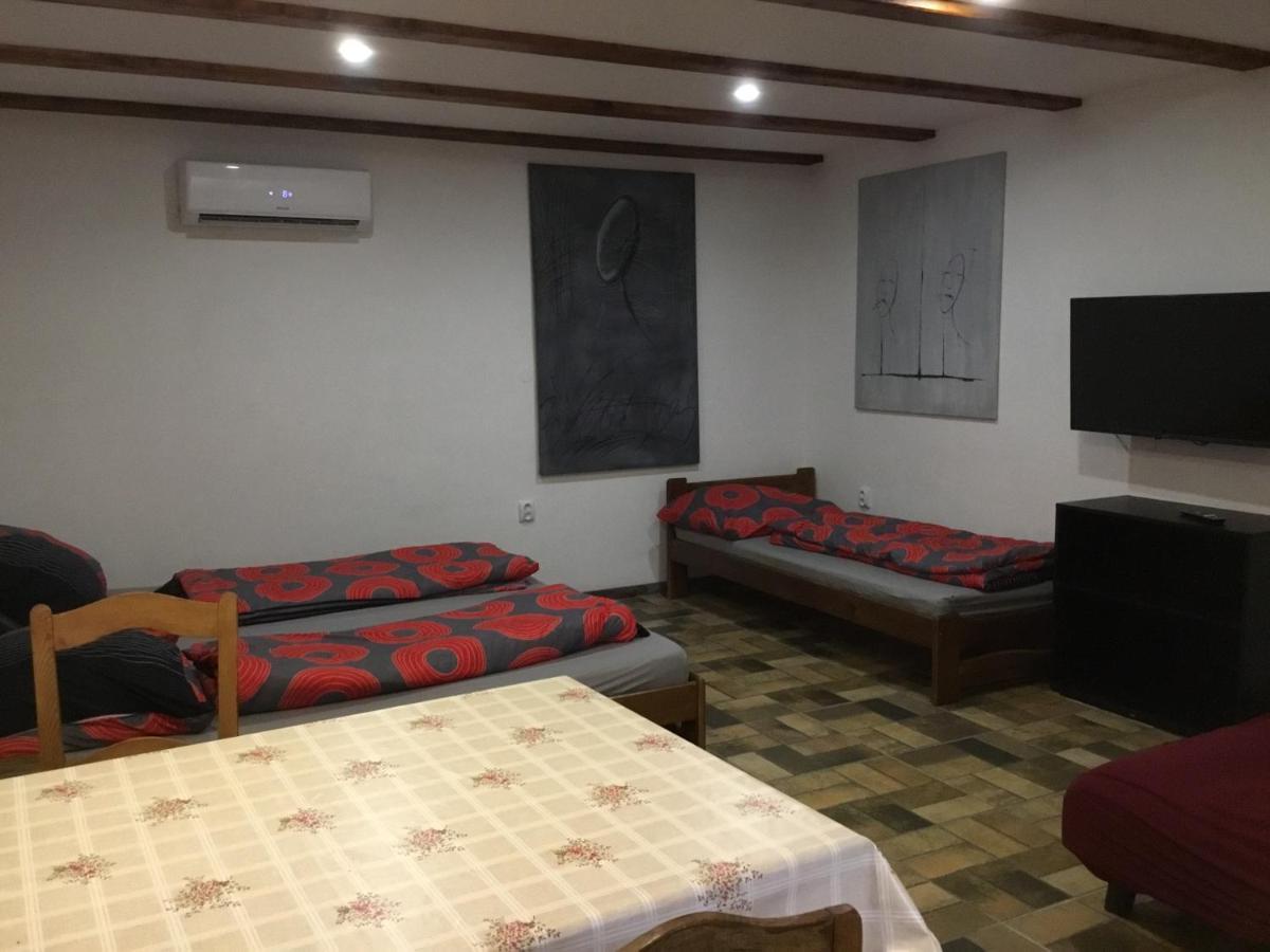 Mlyn-Osvracin Apartman Kültér fotó